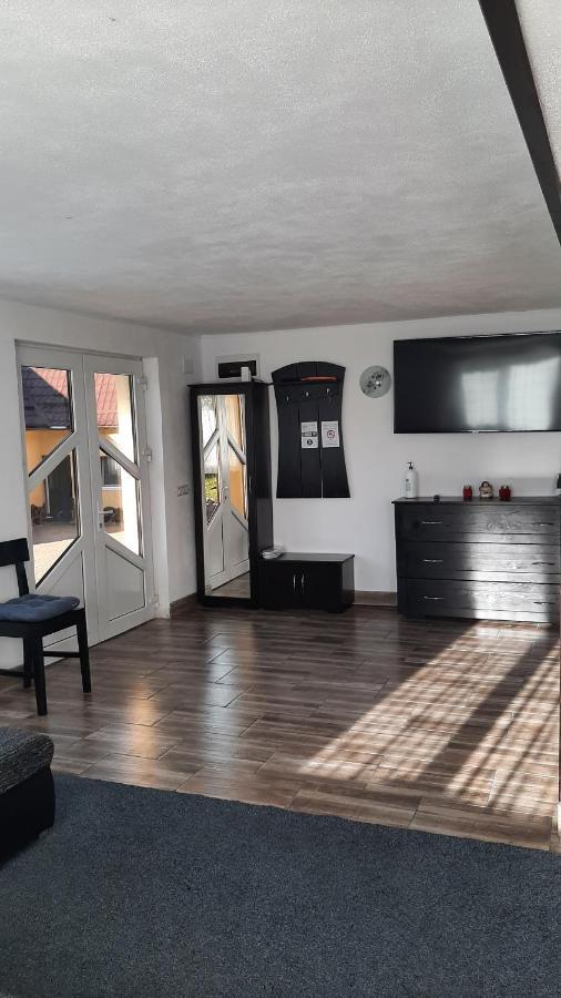 브란 Casa In Curte La Zavate 빌라 외부 사진